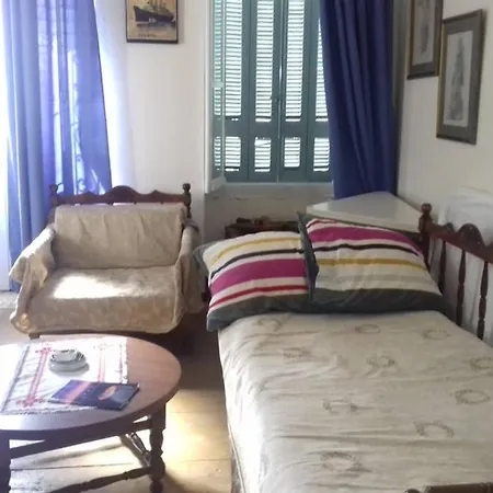 Traditional Cycladic House بيت للعطل *
